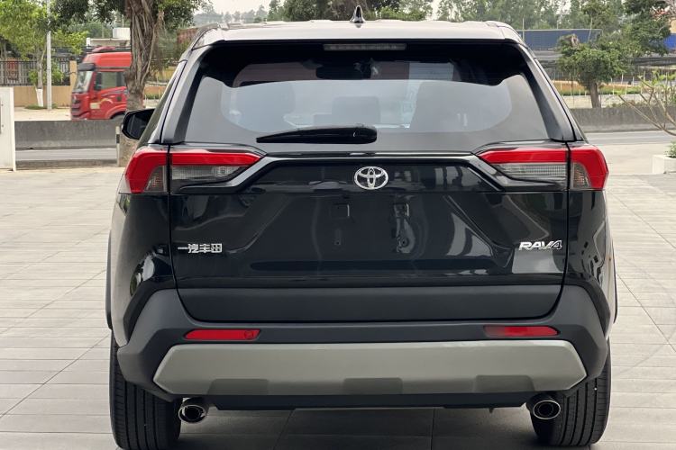Used Toyota RAV4 2021 2.0L CVT Two-Wheel Drive Fashion PLUS Edition Exterior 6
