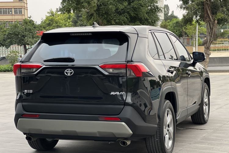 Used Toyota RAV4 2021 2.0L CVT Two-Wheel Drive Fashion PLUS Edition Exterior 7