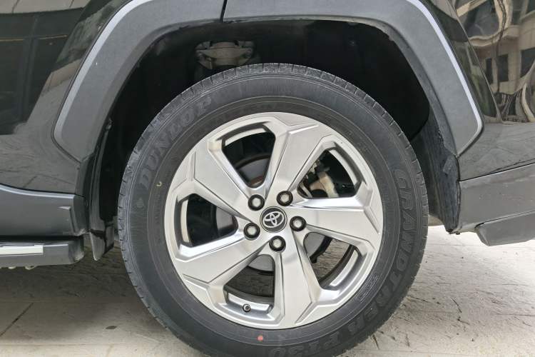 Used Toyota RAV4 2021 2.0L CVT Two-Wheel Drive Fashion PLUS Edition Exterior 8