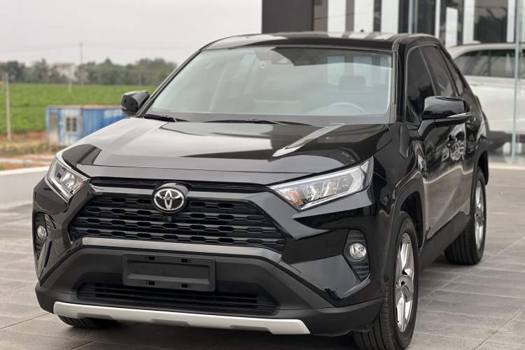 Used Toyota RAV4 2021 2.0L CVT Two-Wheel Drive Fashion PLUS Edition Guazi used car, China used car export, Used car for sale, Used  cars, Cheapest cars for sale