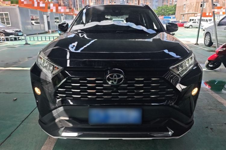 Used Toyota RAV4 2021 2.0L CVT Two-Wheel Drive Fashion Edition Front