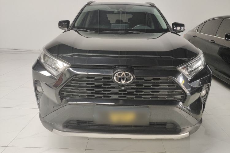 Used Toyota RAV4 2021 2.0L CVT Two-Wheel Drive Fashion Edition Front