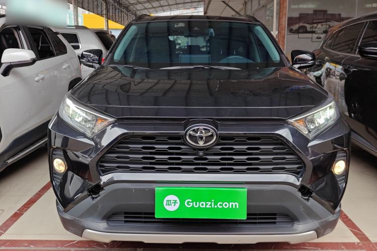 Used Toyota RAV4 2021 2.0L CVT Two-Wheel Drive Fashion PLUS Edition Front