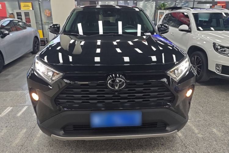 Used Toyota RAV4 2021 2.0L CVT Two-Wheel Drive Fashion PLUS Edition Front