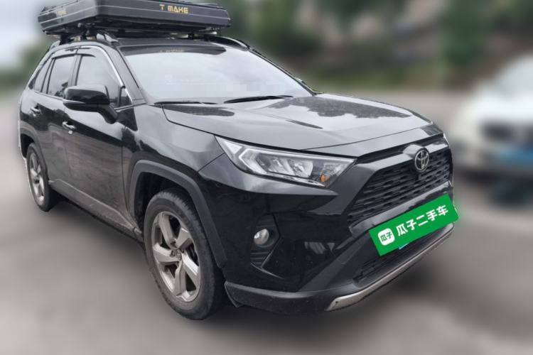 Used Toyota RAV4 2021 2.0L CVT Two-Wheel Drive Fashion PLUS Edition Front Right 45 Deg