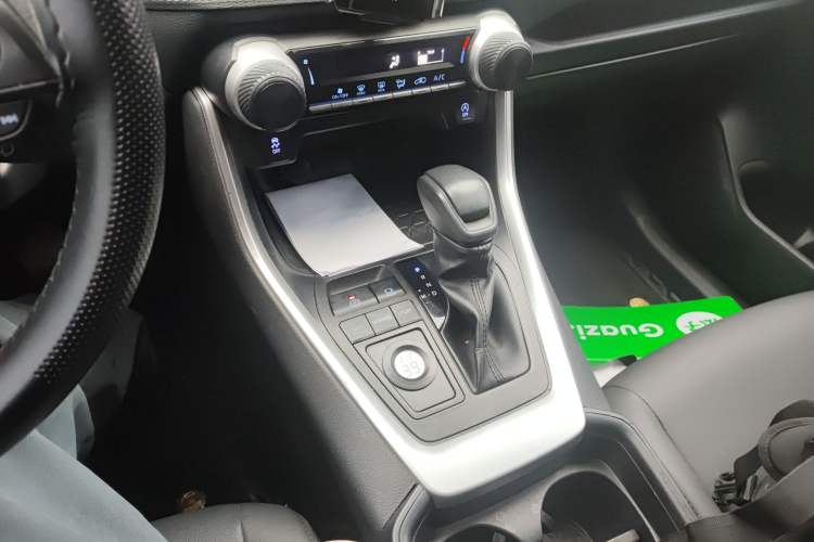 Used Toyota RAV4 2021 2.0L CVT Two-Wheel Drive Urban Edition Gear Lever