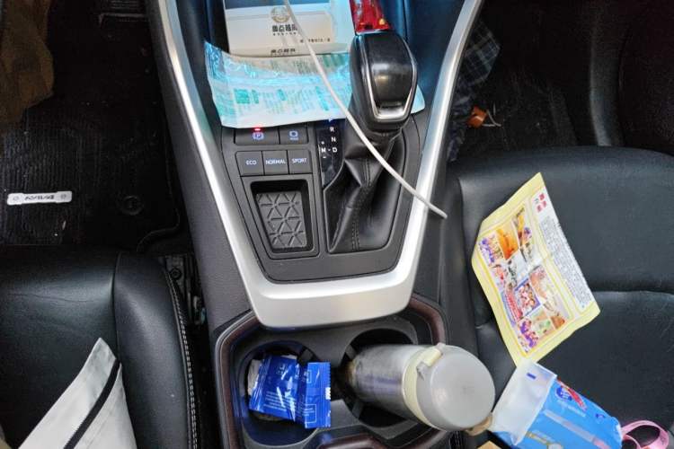 Used Toyota RAV4 2021 2.0L CVT Two-Wheel Drive Fashion PLUS Edition Gear Lever