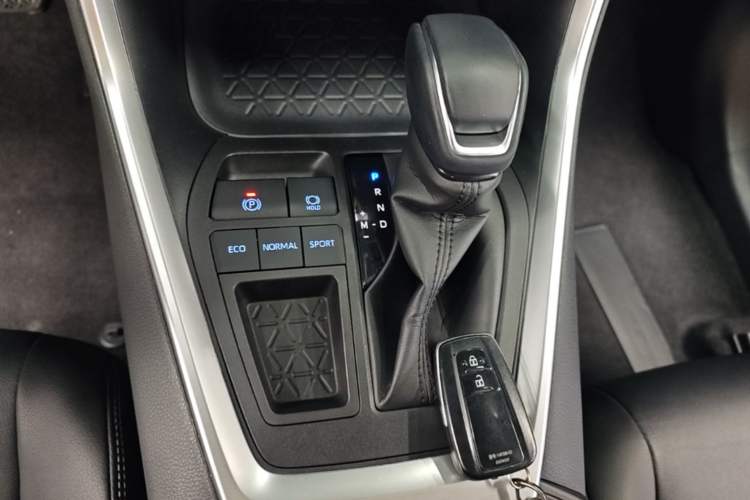 Used Toyota RAV4 2021 2.0L CVT Two-Wheel Drive Fashion PLUS Edition Gear Lever