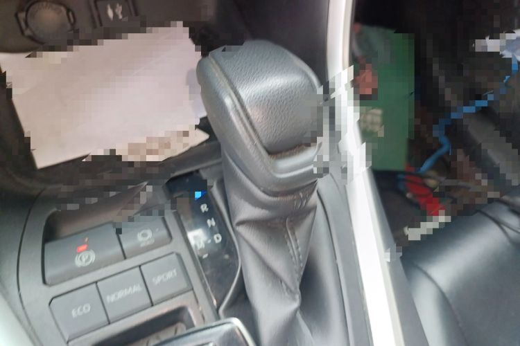 Used Toyota RAV4 2021 2.0L CVT Two-Wheel Drive Fashion Edition Gear Lever