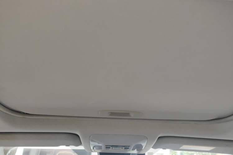 Used Toyota RAV4 2021 Dual-Engine 2.5L E-CVT Two-Wheel Drive Elite Edition Headliner