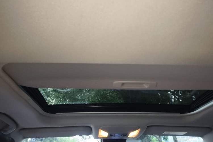Used Toyota RAV4 2021 2.0L CVT Two-Wheel Drive Fashion Edition Headliner