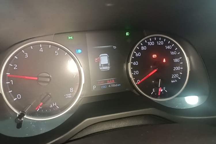 Used Toyota RAV4 2021 2.0L CVT Two-Wheel Drive Urban Edition Instrument Cluster