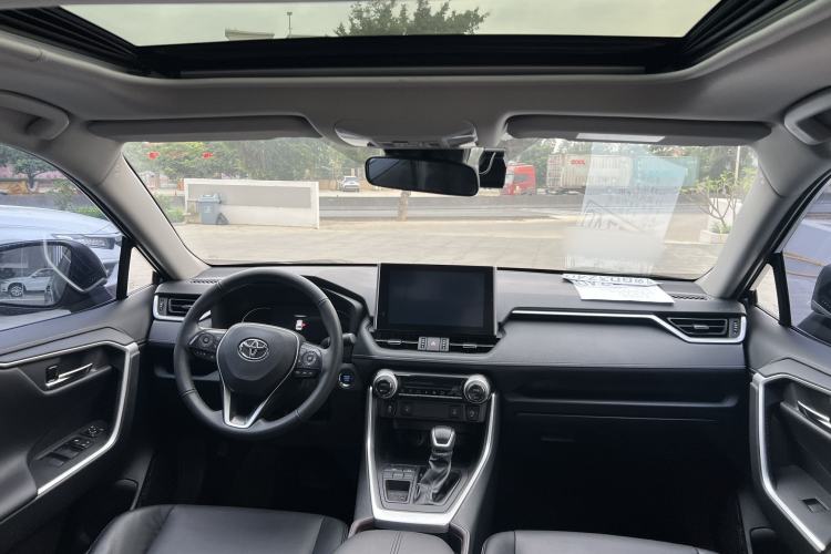 Used Toyota RAV4 2021 2.0L CVT Two-Wheel Drive Fashion PLUS Edition Interior 1