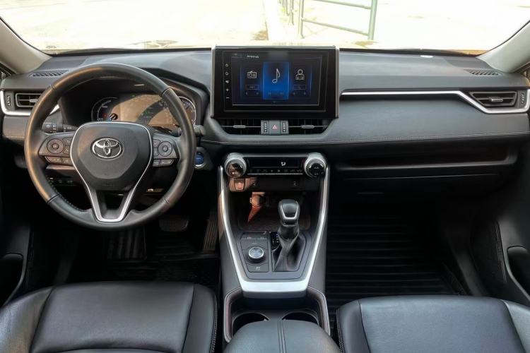 Used Toyota RAV4 2021 Dual-Engine 2.5L E-CVT Four-Wheel Drive Elite PLUS Edition Interior 3