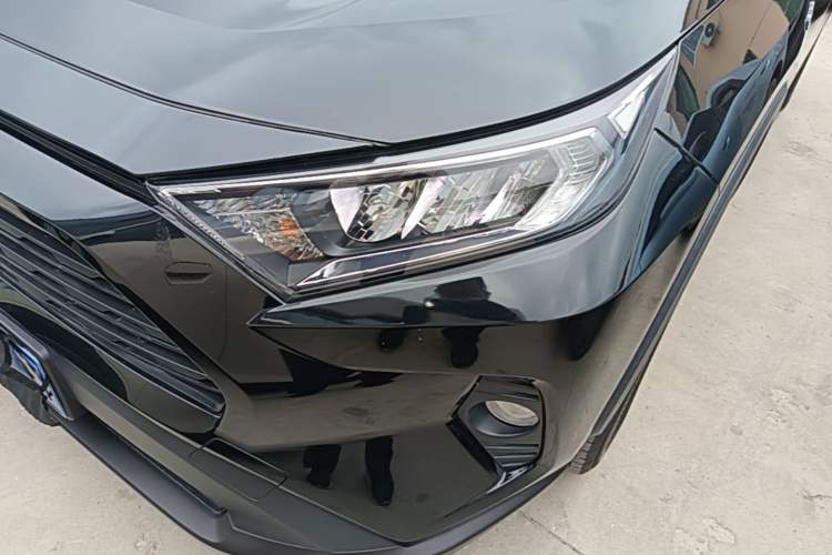 Used Toyota RAV4 2021 Revised Version Dual-Motor Hybrid 2.5L E-CVT 4x4 Elite PLUS Edition Left Front Headlight