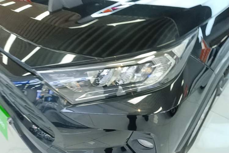 Used Toyota RAV4 2021 2.0L CVT Two-Wheel Drive Urban Edition Left Front Headlight