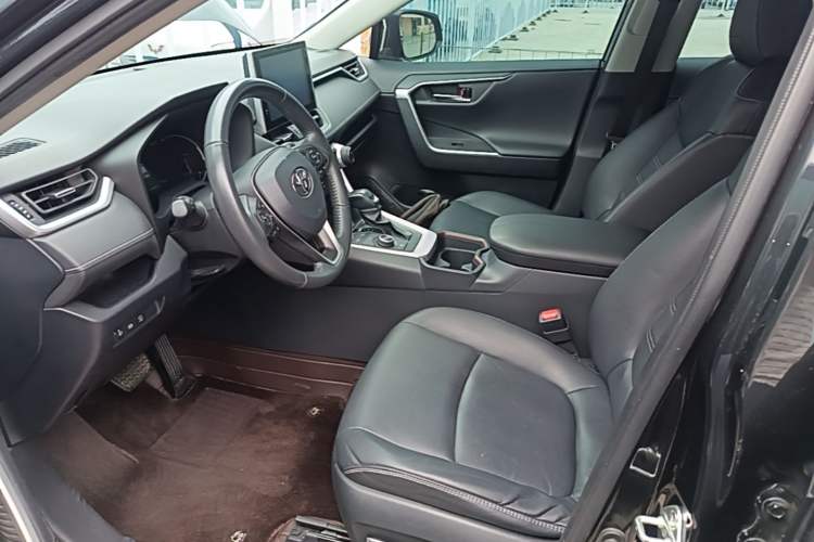 Used Toyota RAV4 2021 Revised Version Dual-Motor Hybrid 2.5L E-CVT 4x4 Elite PLUS Edition Left Front Seat