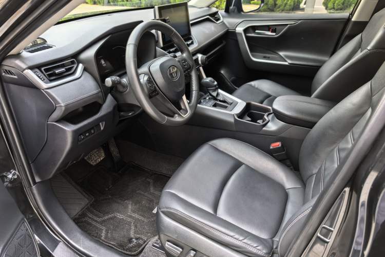 Used Toyota RAV4 2021 2.0L CVT Two-Wheel Drive Fashion PLUS Edition Left Front Seat