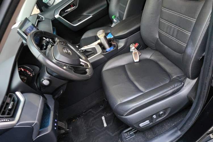 Used Toyota RAV4 2021 2.0L CVT Two-Wheel Drive Fashion PLUS Edition Left Front Seat