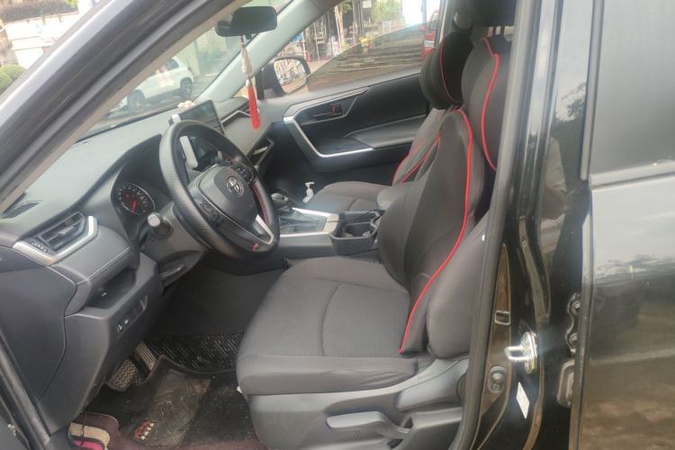 Used Toyota RAV4 2021 2.0L CVT Two-Wheel Drive Urban Edition Left Front Seat