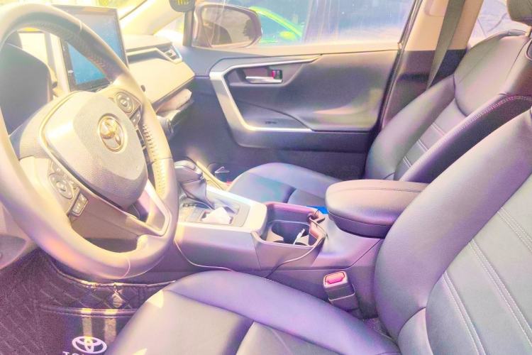 Used Toyota RAV4 2021 2.0L CVT Two-Wheel Drive Fashion PLUS Edition Left Front Seat