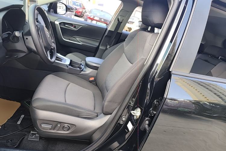 Used Toyota RAV4 2021 2.0L CVT Two-Wheel Drive Fashion Edition Left Front Seat