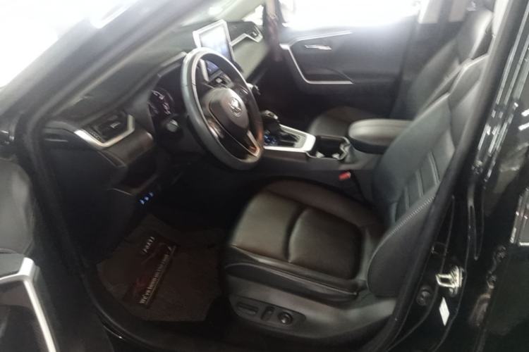 Used Toyota RAV4 2021 2.0L CVT Two-Wheel Drive Fashion PLUS Edition Left Front Seat