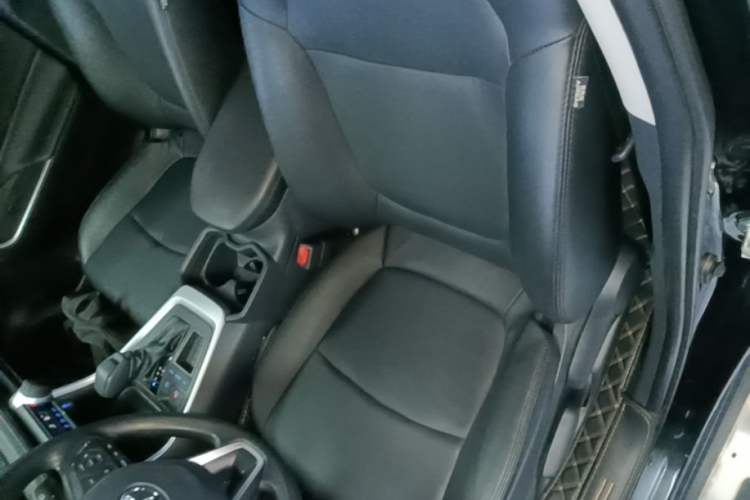 Used Toyota RAV4 2021 2.0L CVT Two-Wheel Drive Urban Edition Left Front Seat