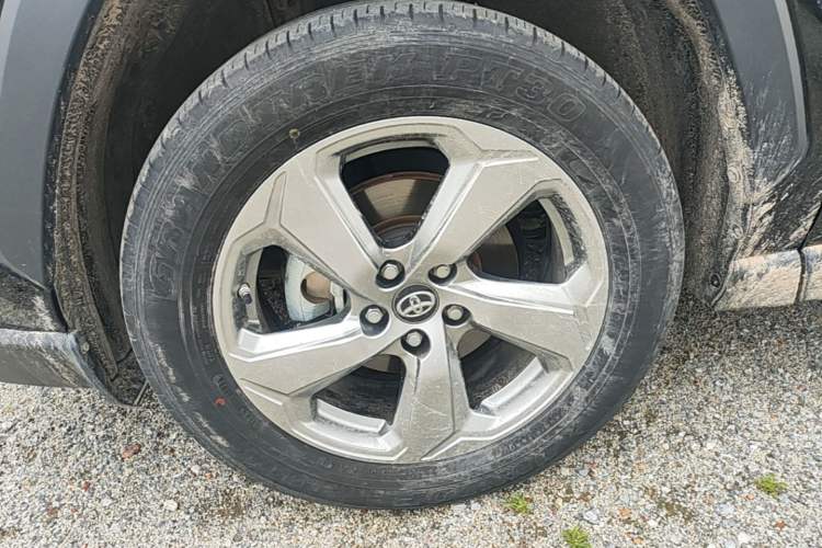 Used Toyota RAV4 2021 2.0L CVT Two-Wheel Drive Fashion PLUS Edition Left Front Wheel Hub