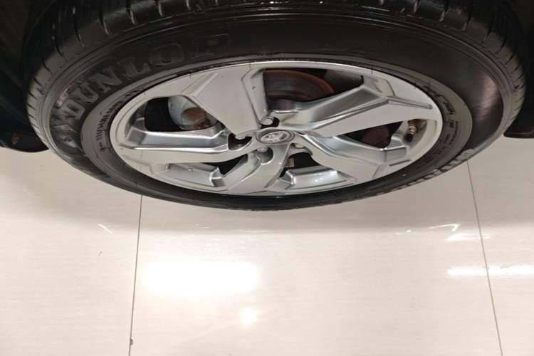 Used Toyota RAV4 2021 2.0L CVT Two-Wheel Drive Fashion PLUS Edition Left Front Wheel Hub