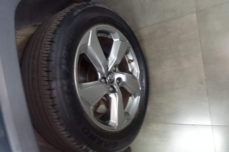 Used Toyota RAV4 2021 2.0L CVT Two-Wheel Drive Fashion PLUS Edition Left Front Wheel Hub