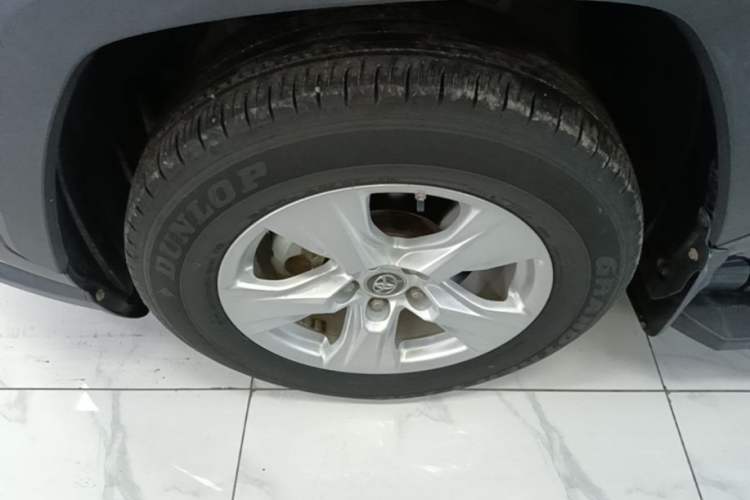 Used Toyota RAV4 2021 2.0L CVT Two-Wheel Drive Urban Edition Left Front Wheel Hub
