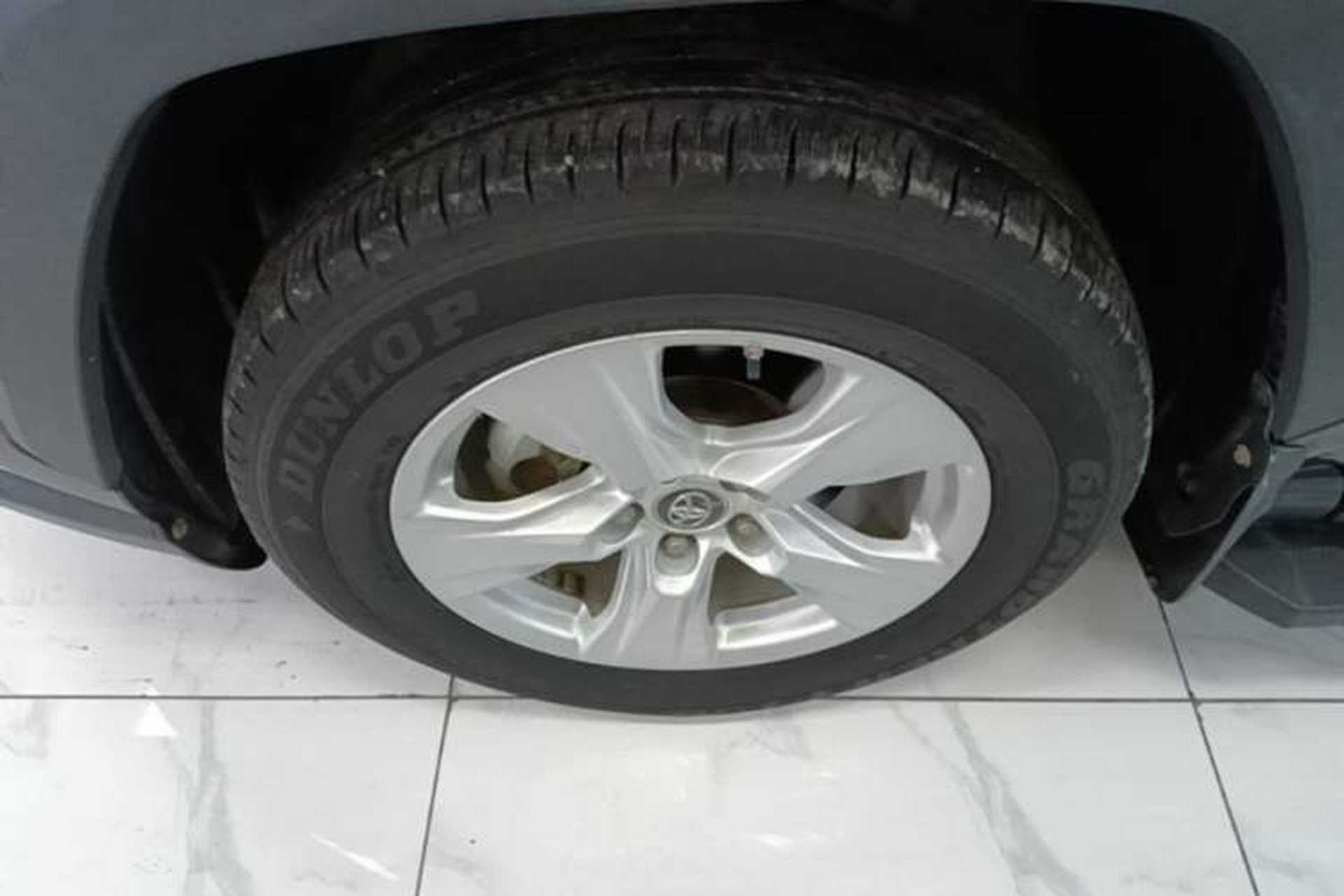 Used Toyota RAV4 2021 2.0L CVT Two-Wheel Drive Urban Edition Left Front Wheel Hub