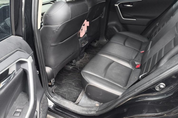 Used Toyota RAV4 2021 2.0L CVT Two-Wheel Drive Fashion PLUS Edition Left Rear Seat