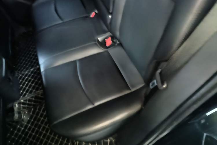 Used Toyota RAV4 2021 2.0L CVT Two-Wheel Drive Urban Edition Left Rear Seat