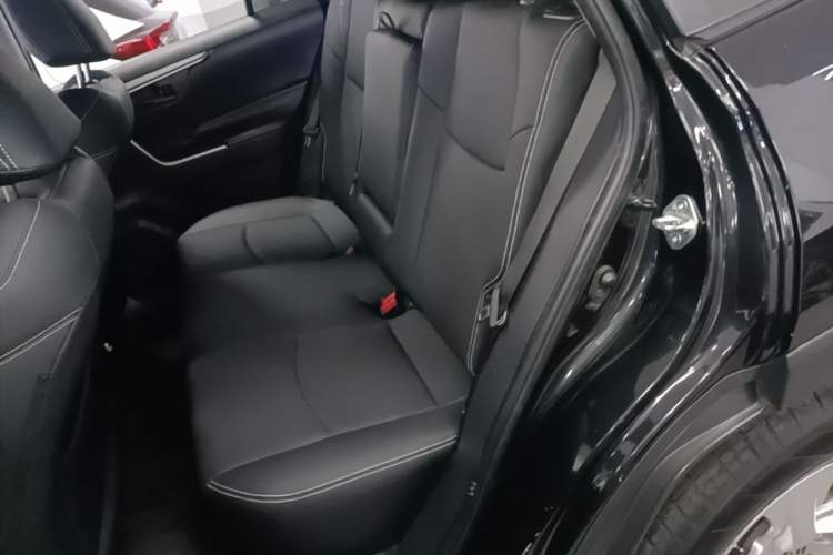 Used Toyota RAV4 2021 2.0L CVT Two-Wheel Drive Urban Edition Left Rear Seat