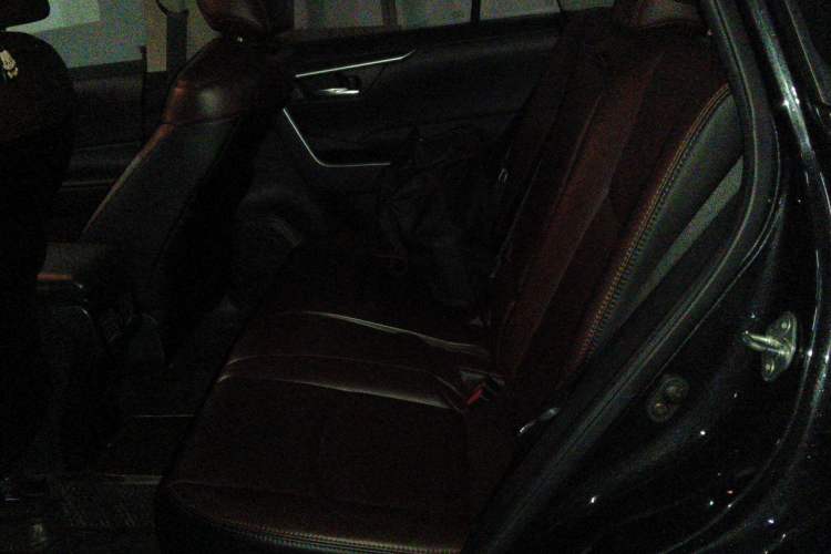 Used Toyota RAV4 2021 2.0L CVT Two-Wheel Drive Fashion Edition Left Rear Seat