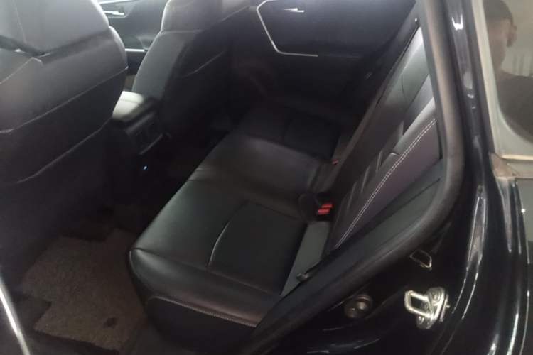 Used Toyota RAV4 2021 2.0L CVT Two-Wheel Drive Fashion PLUS Edition Left Rear Seat