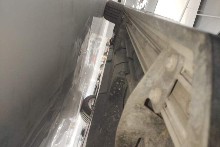 Used Toyota RAV4 2021 2.0L CVT Two-Wheel Drive Fashion Edition Left Side Sill
