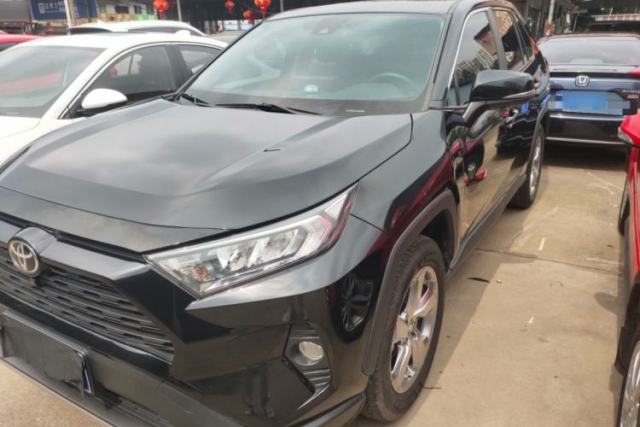 Used Toyota RAV4 2021 2.0L CVT Two-Wheel Drive Fashion PLUS Edition