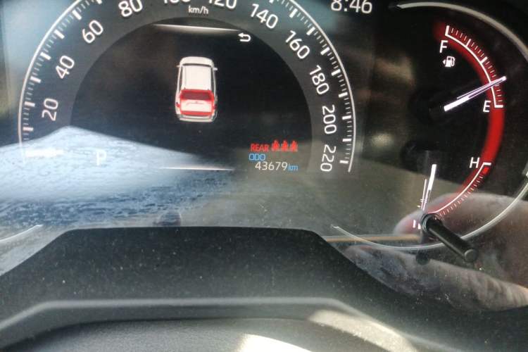 Used Toyota RAV4 2021 2.0L CVT Two-Wheel Drive Fashion PLUS Edition Odometer Close Up