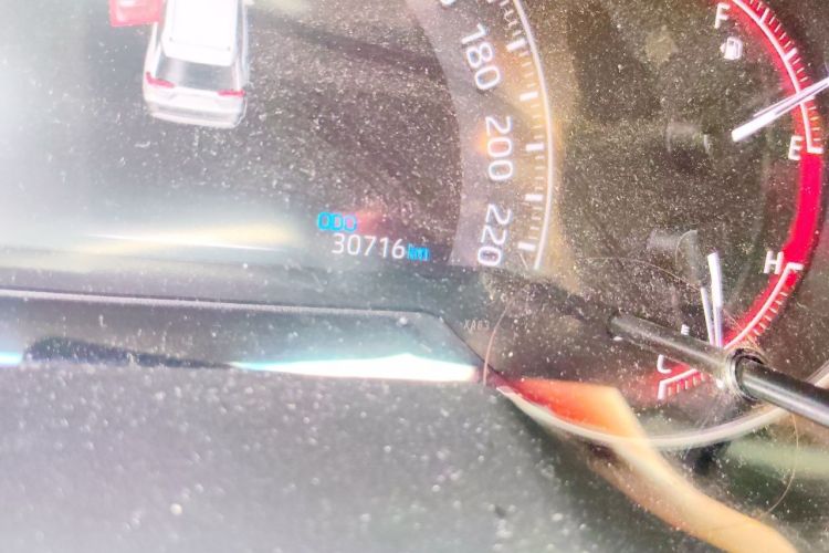 Used Toyota RAV4 2021 2.0L CVT Two-Wheel Drive Fashion PLUS Edition Odometer Close Up