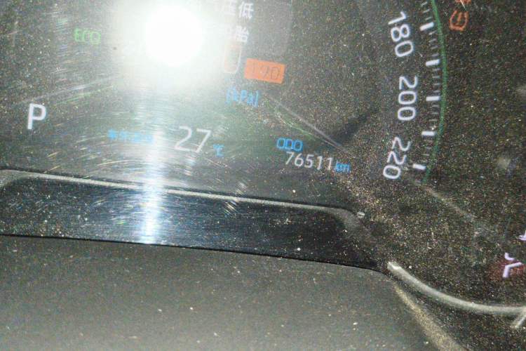 Used Toyota RAV4 2021 2.0L CVT Two-Wheel Drive Fashion Edition Odometer Close Up