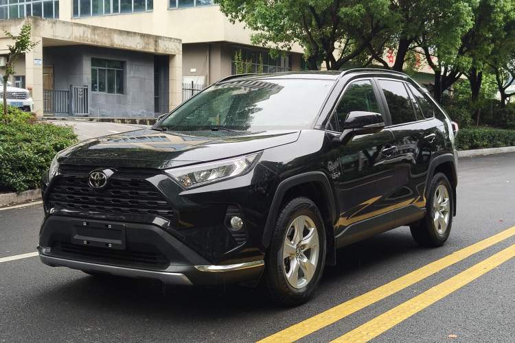 Used Toyota RAV4 2021 2.0L CVT Two-Wheel Drive Urban Edition Guazi used car, China used car export, Used car for sale, Used  cars, Cheapest cars for sale