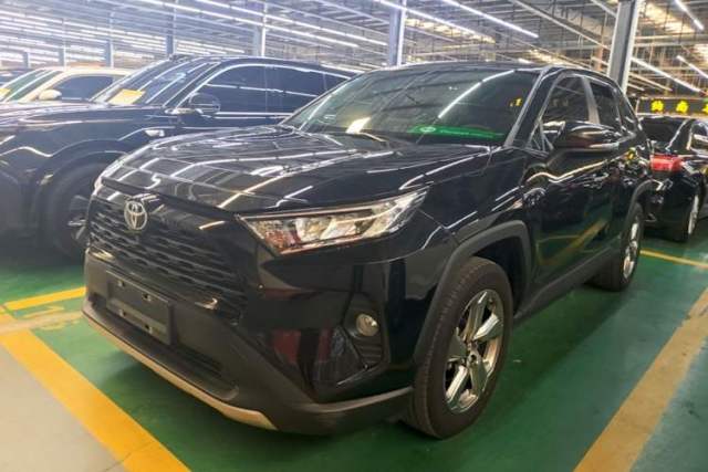 Used Toyota RAV4 2021 2.0L CVT Two-Wheel Drive Fashion PLUS Edition