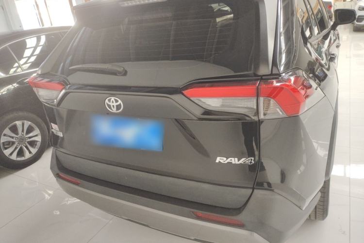 Used Toyota RAV4 2021 2.0L CVT Two-Wheel Drive Fashion Edition Rear