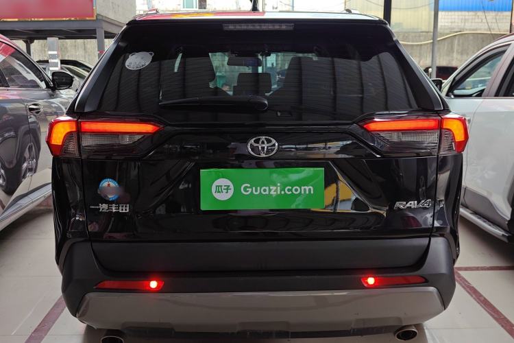 Used Toyota RAV4 2021 2.0L CVT Two-Wheel Drive Fashion PLUS Edition Rear