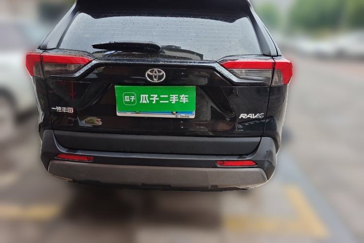 Used Toyota RAV4 2021 2.0L CVT Two-Wheel Drive Fashion PLUS Edition Rear