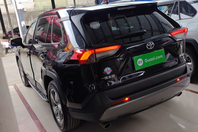 Used Toyota RAV4 2021 2.0L CVT Two-Wheel Drive Fashion PLUS Edition Rear Left 45 Deg