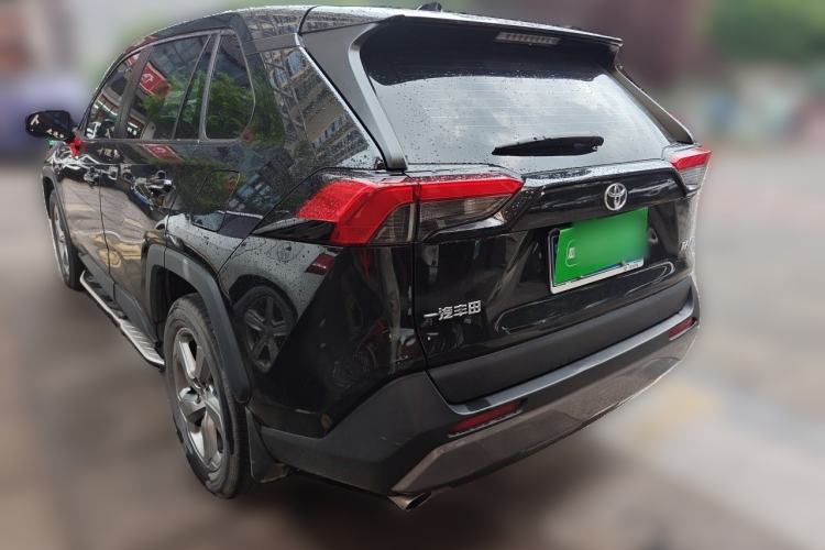 Used Toyota RAV4 2021 2.0L CVT Two-Wheel Drive Fashion PLUS Edition Rear Left 45 Deg